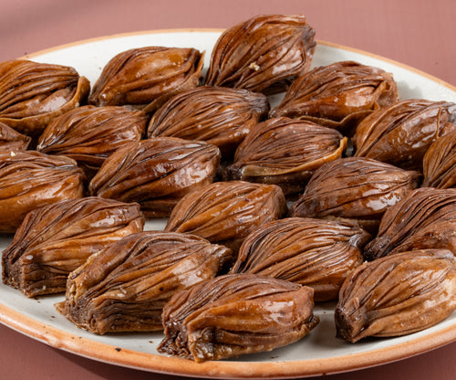 Load image into Gallery viewer, Chocolate Midye Baklava

