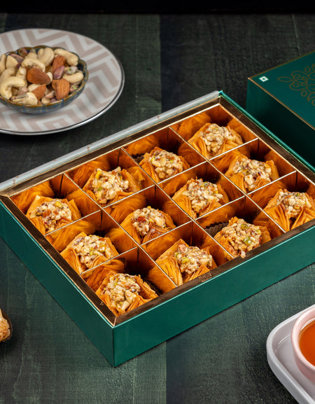 Mixed Dry Fruit Pryramid